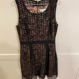 Black and floral A-line Jessica Simpson Dress Size 8